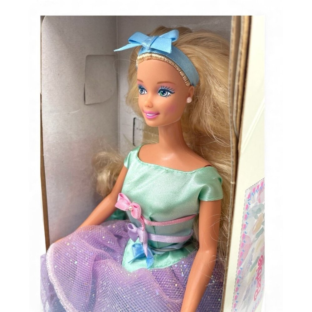 Vtg Barbie Spring Tea Party Avon Exclusive Collector Doll Blonde Green Eyes NIB - Picture 5 of 12